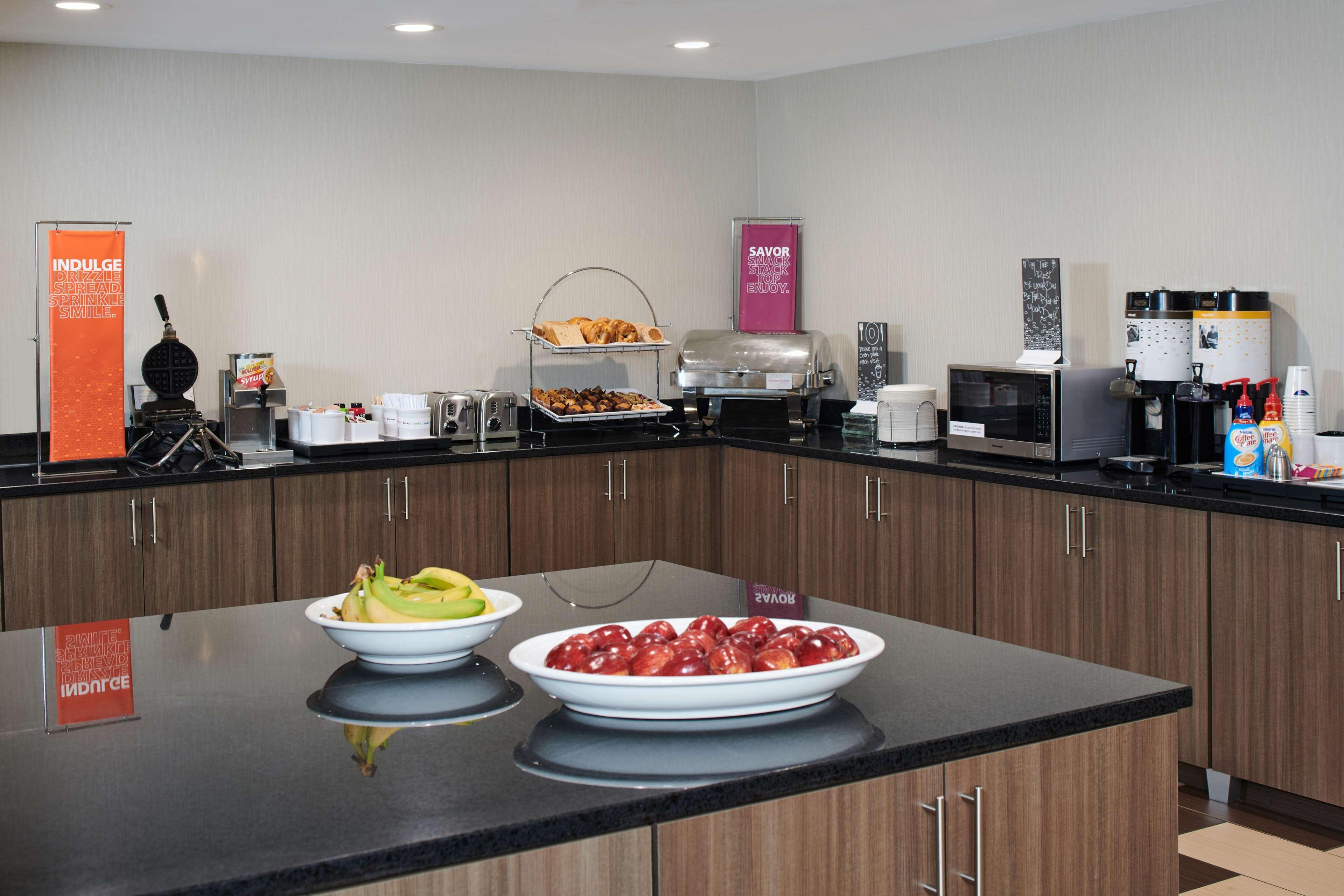 Hampton Inn & Suites Chapel Hill/Durham Exteriör bild