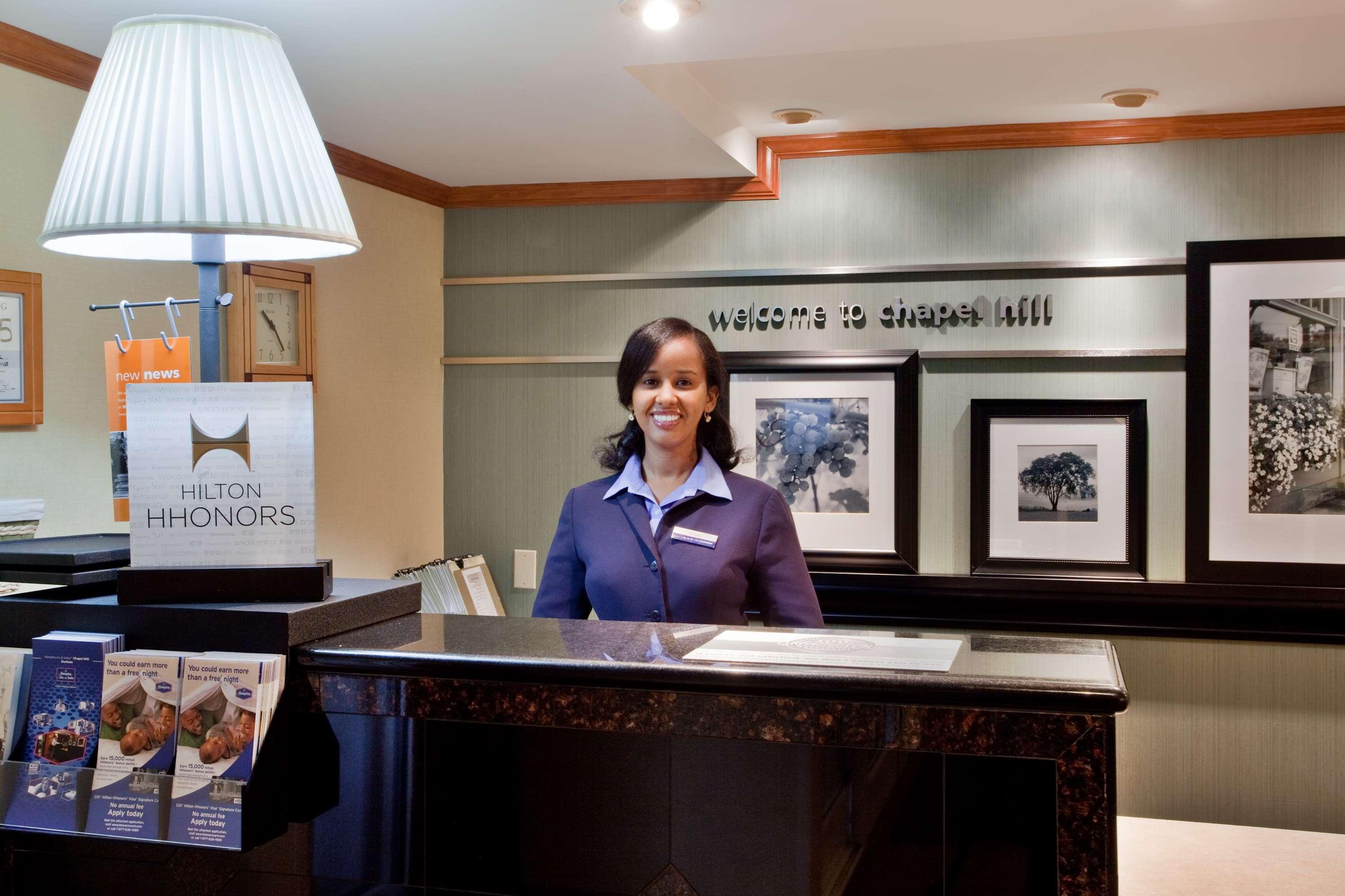 Hampton Inn & Suites Chapel Hill/Durham Exteriör bild