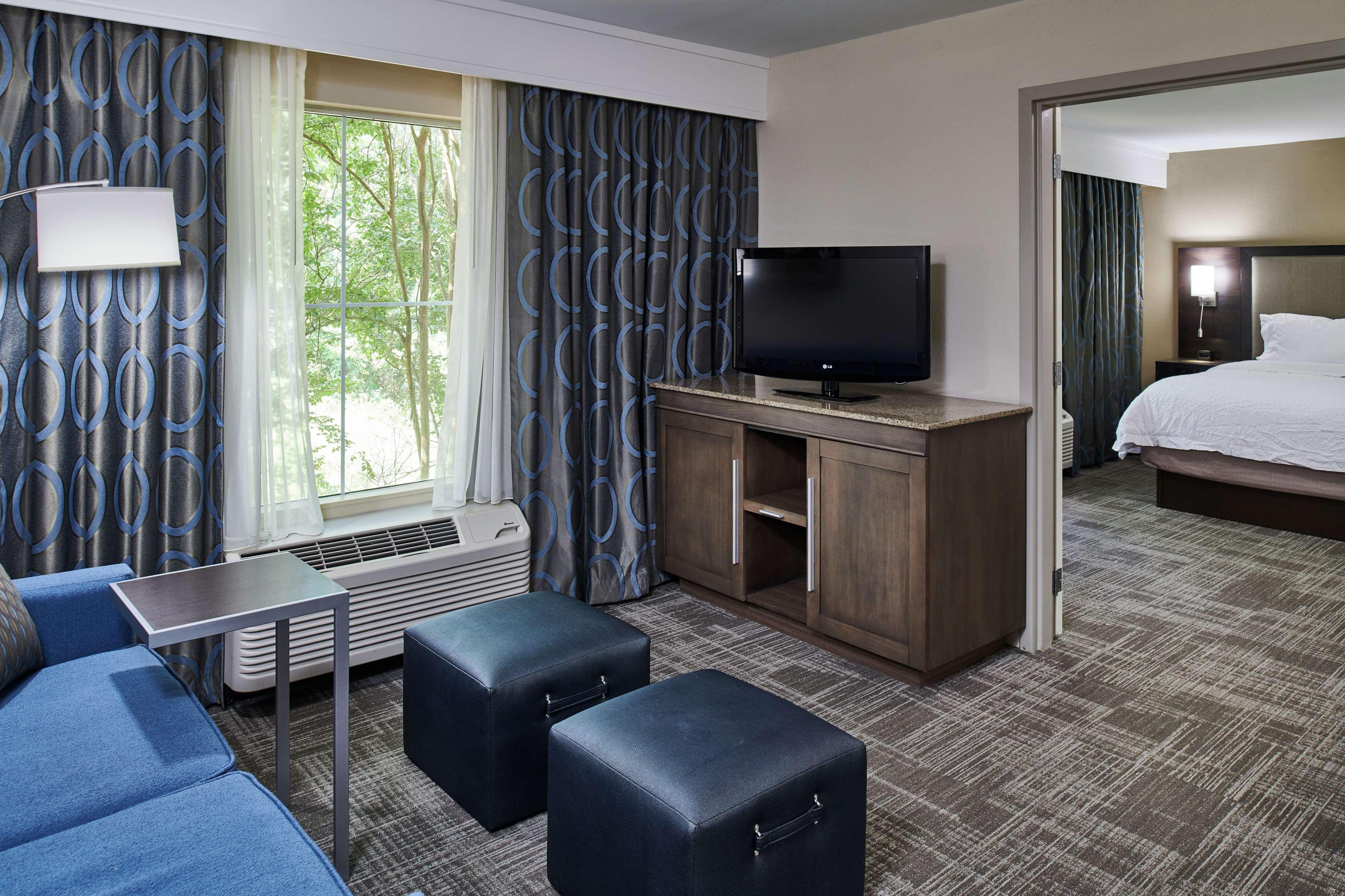 Hampton Inn & Suites Chapel Hill/Durham Exteriör bild