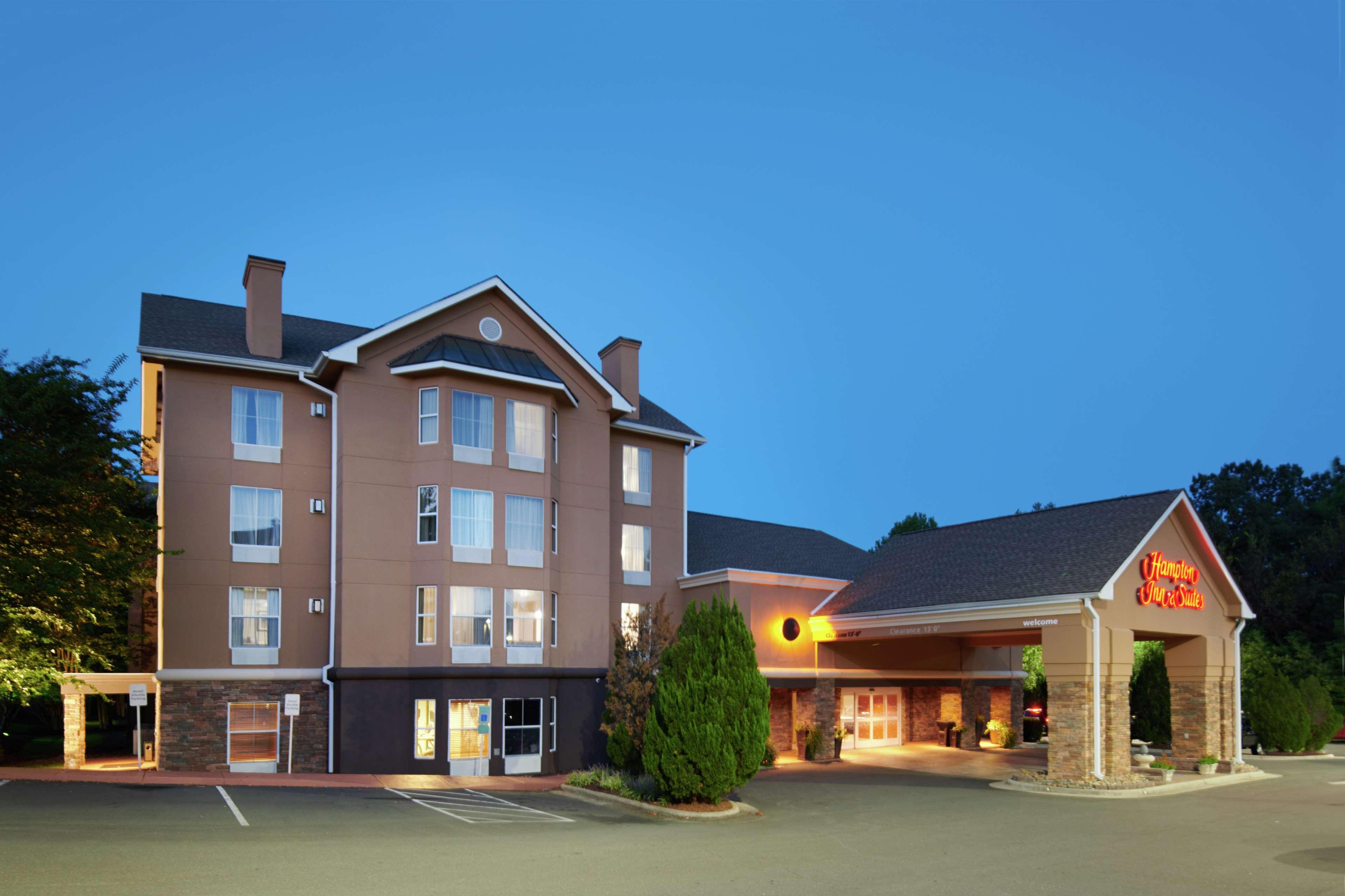 Hampton Inn & Suites Chapel Hill/Durham Exteriör bild