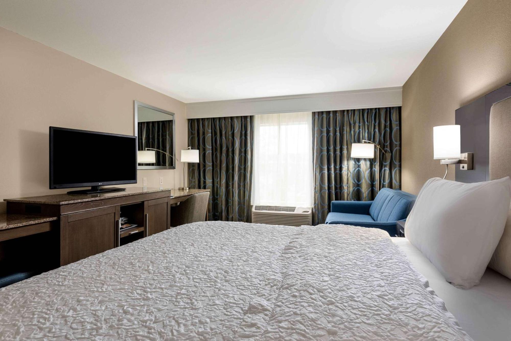 Hampton Inn & Suites Chapel Hill/Durham Exteriör bild