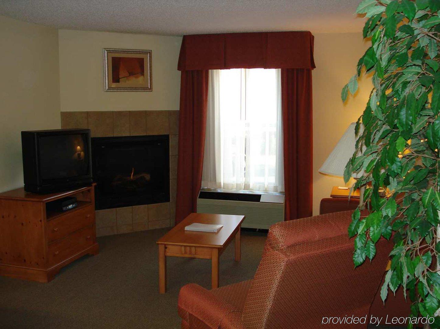 Hampton Inn & Suites Chapel Hill/Durham Rum bild