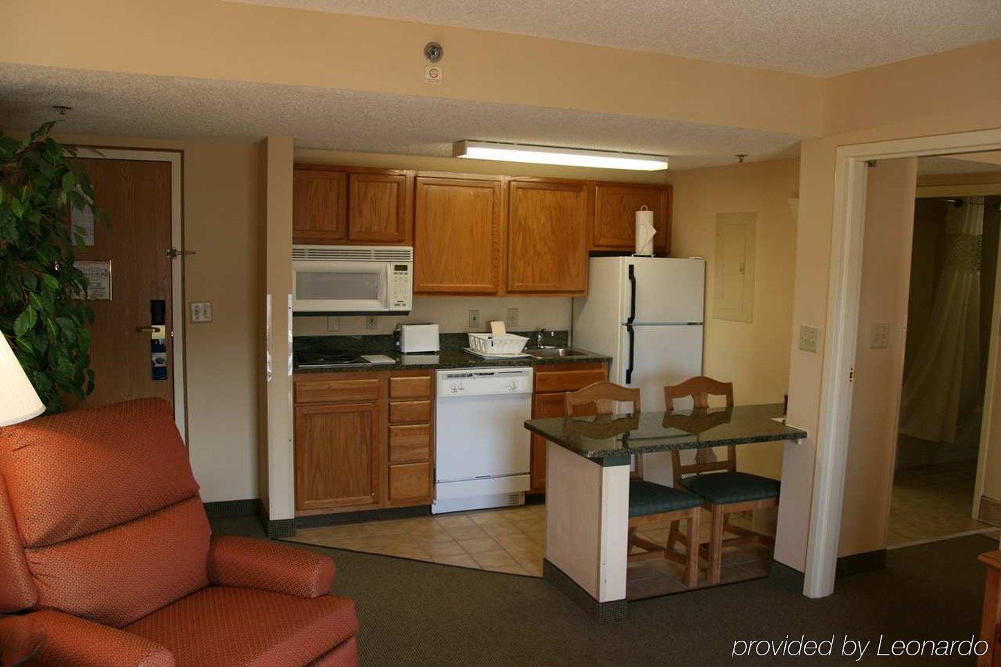 Hampton Inn & Suites Chapel Hill/Durham Rum bild