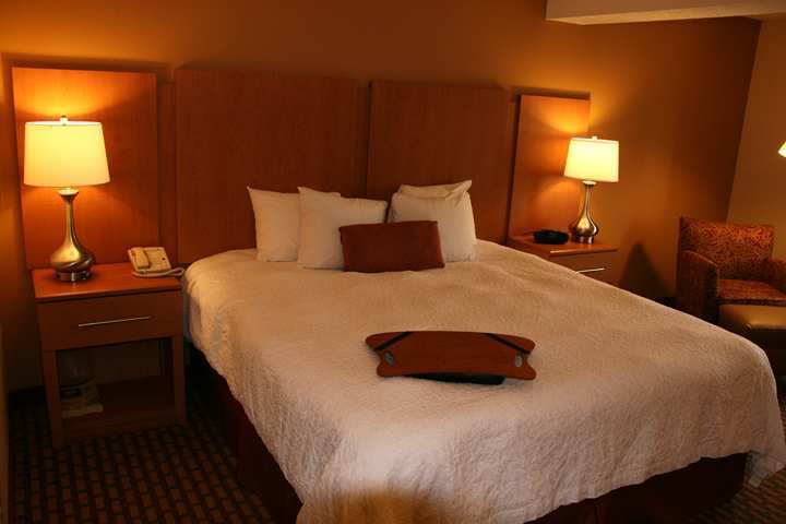 Hampton Inn & Suites Chapel Hill/Durham Exteriör bild