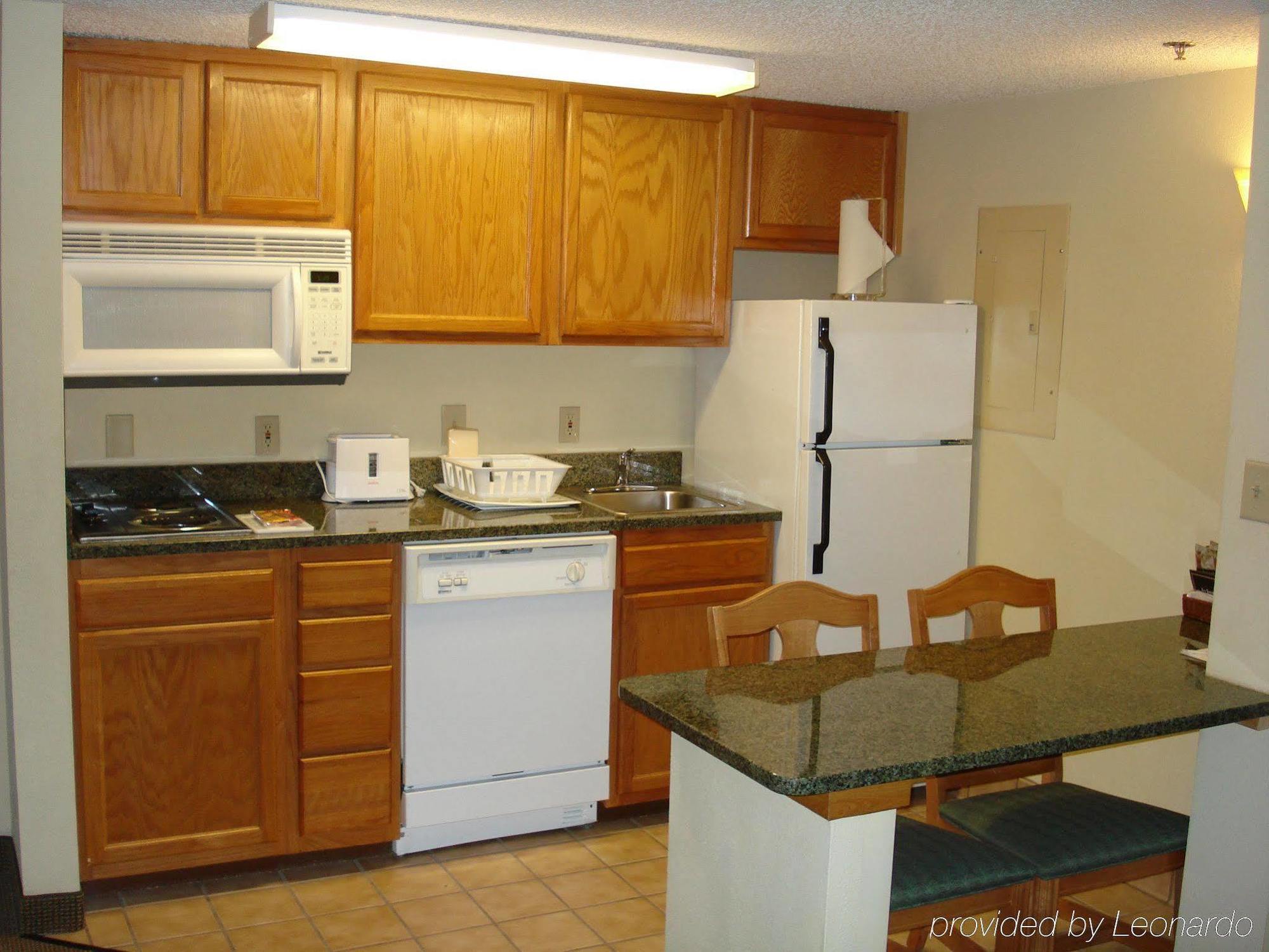 Hampton Inn & Suites Chapel Hill/Durham Rum bild