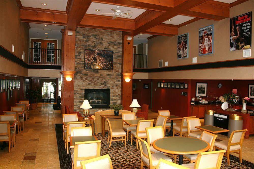 Hampton Inn & Suites Chapel Hill/Durham Restaurang bild